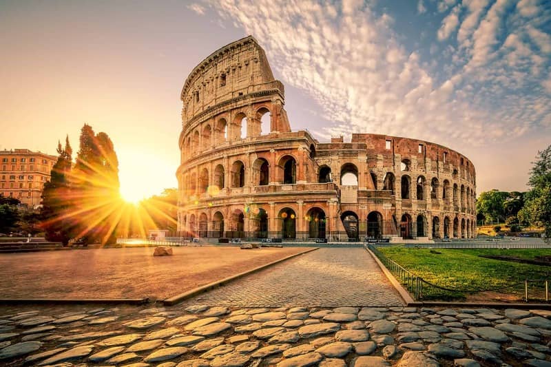 مزیت‌ ها و معایب اقامت ایتالیا با تمکن مالی