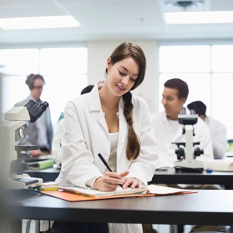 تحصیل رشته علوم آزمایشگاهی در کانادا